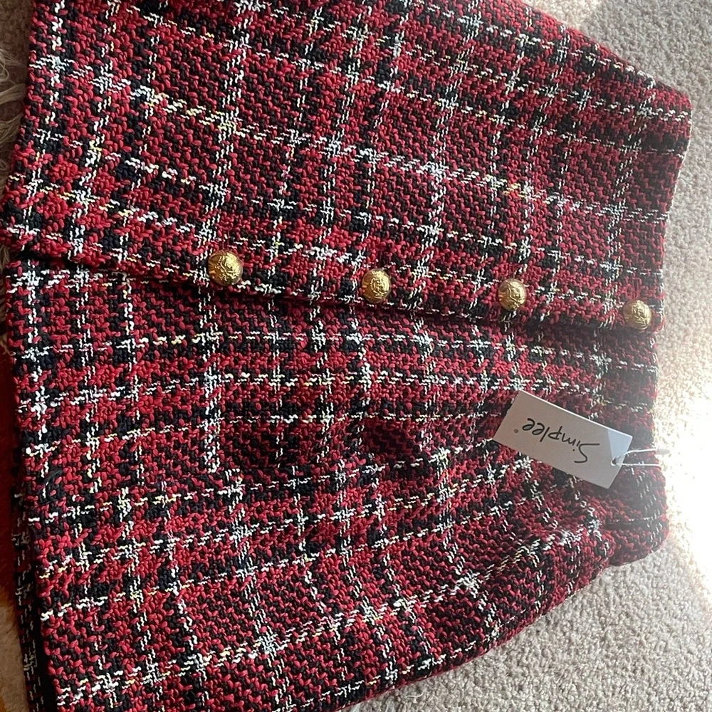 New Skirt 100 % Polyester for Fall or Winter - Picture 3 of 3